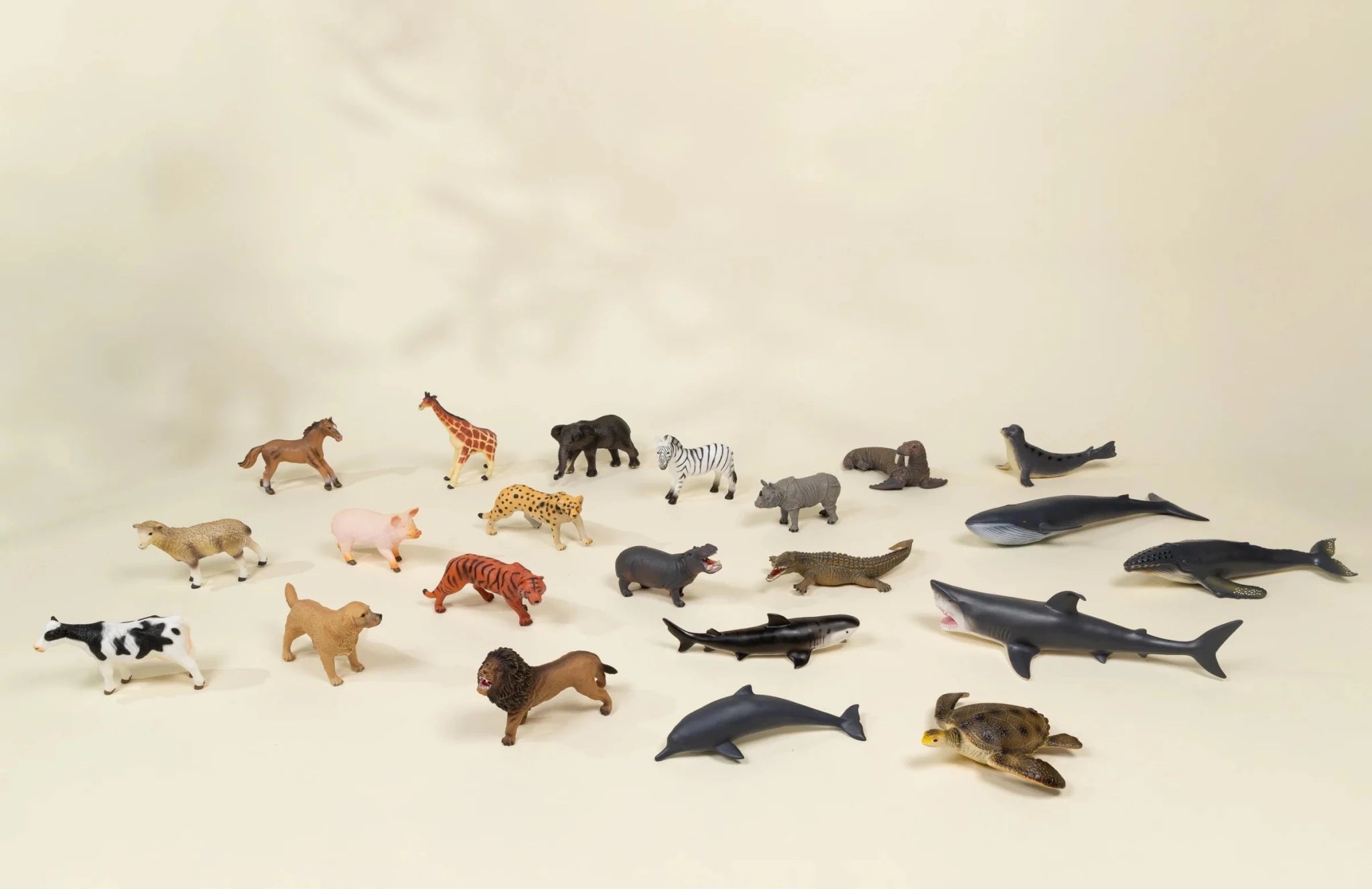 Coco Village Large Sea Life Animal Play Figurine–Humpback Whale — Figure - Image 4