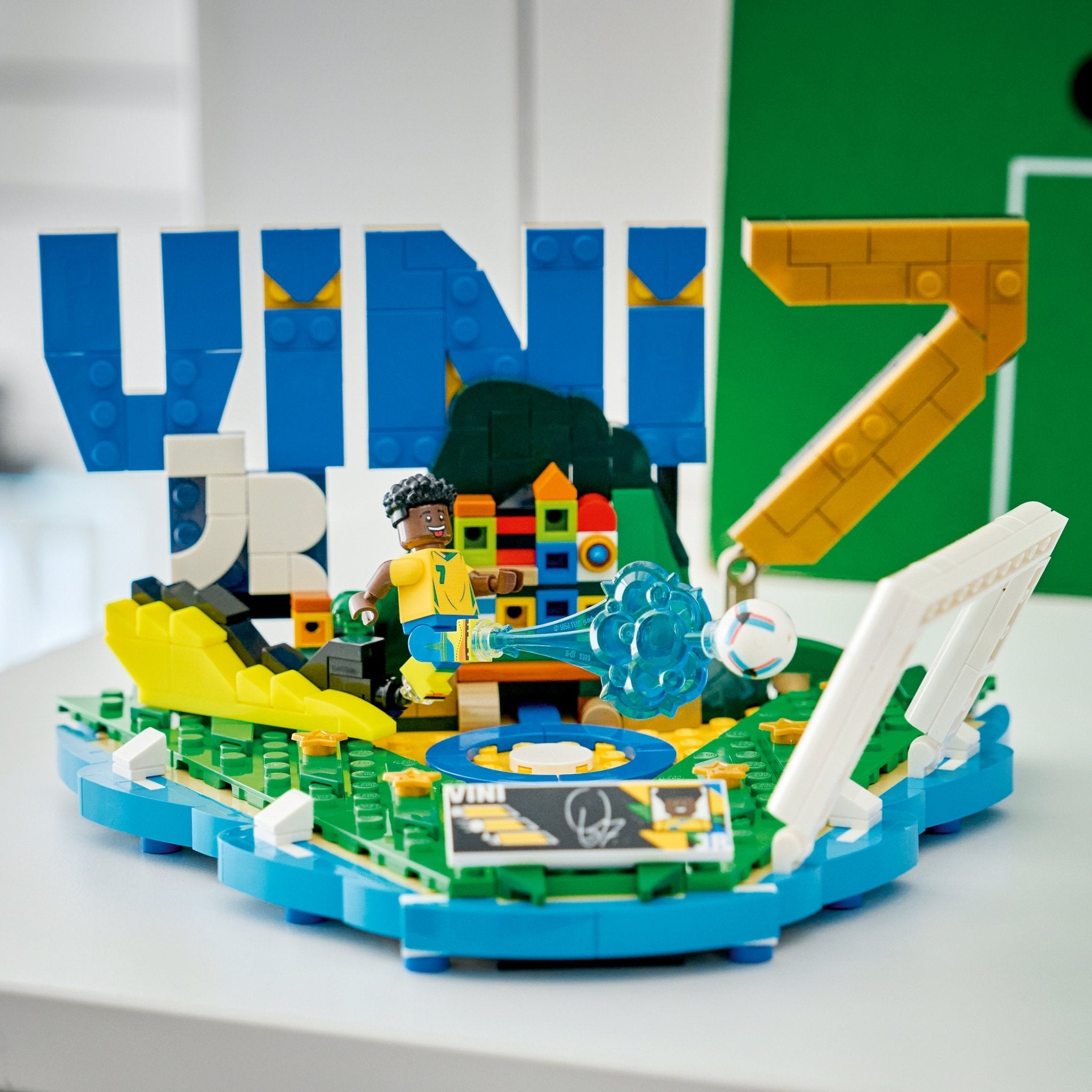 LEGO® Editions Vini Jr. – Soccer Highlights 43027 — Can - Image 6