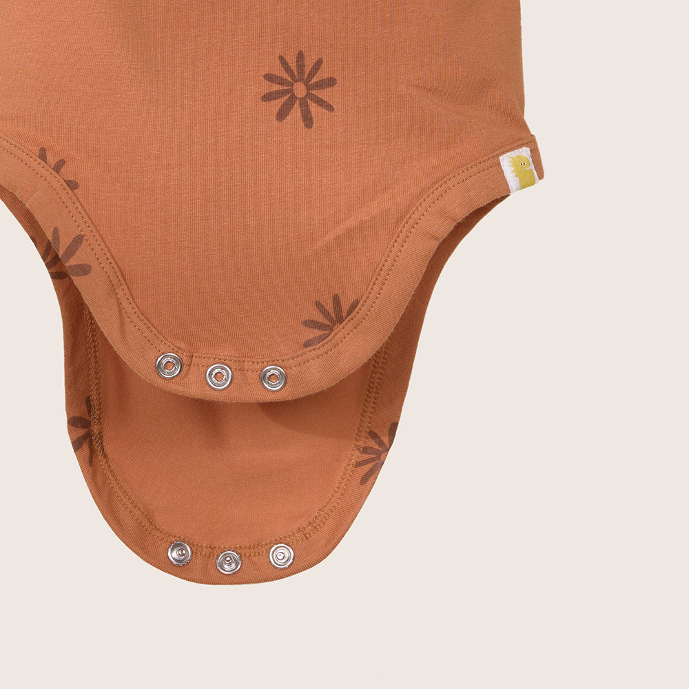 rise little earthling LS Graphic Bodysuit BUHON00 - Cream / 0-3m - Image 2
