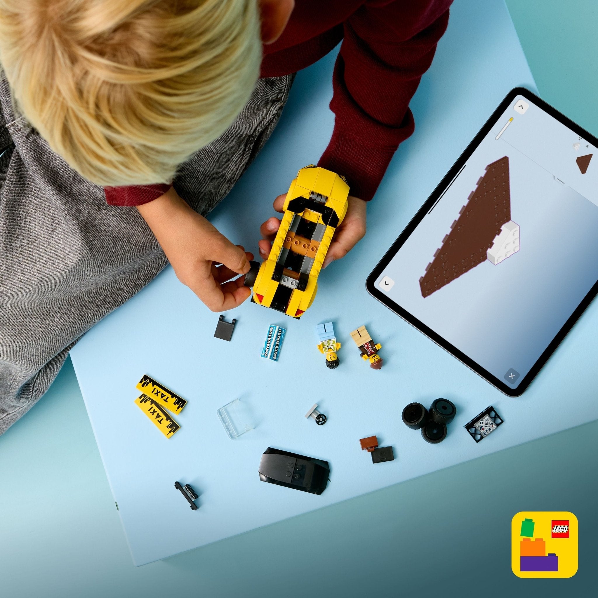 LEGO® City LEGO® Yellow Taxi 60487 — Toy - Image 6