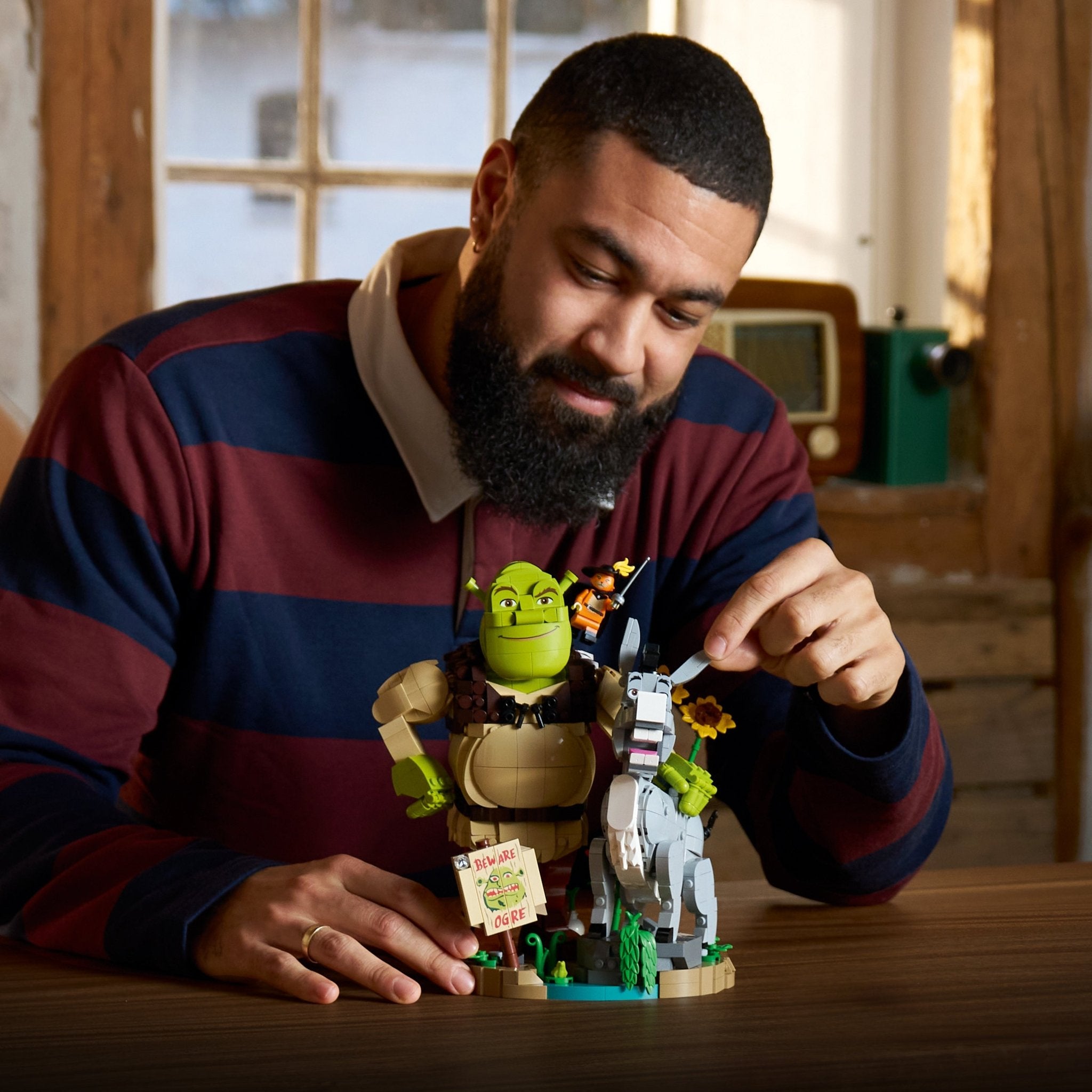 LEGO® Shrek: Shrek, Donkey & Puss in Boots 72423 — Set - Image 3