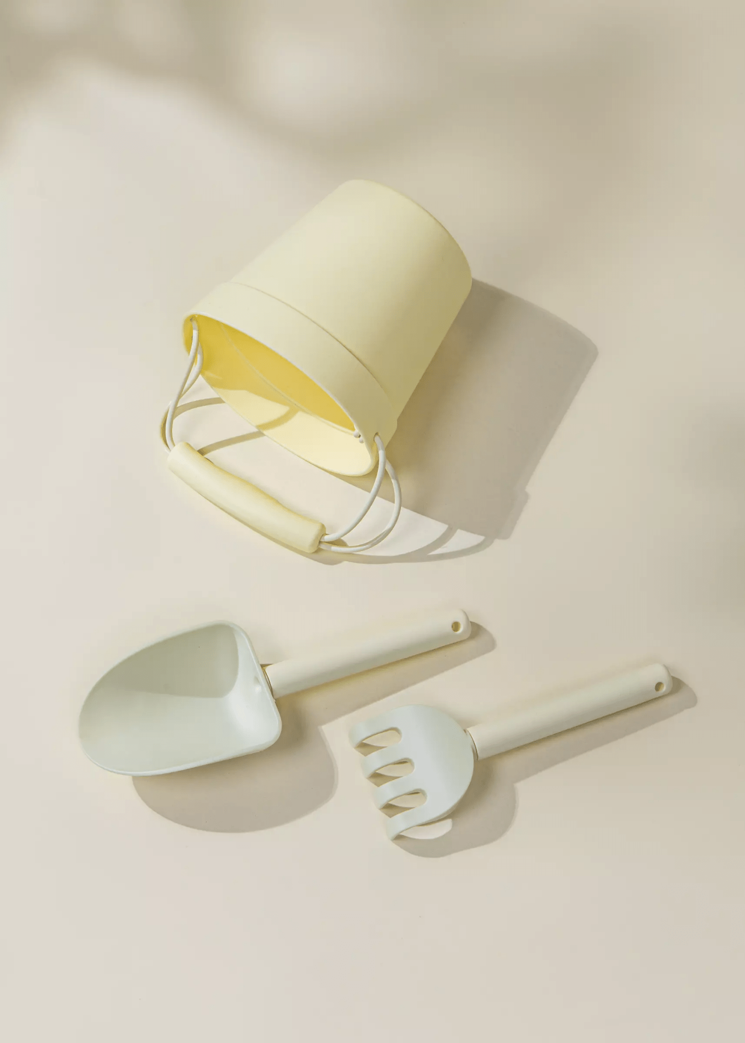 Coco Village Silicone Beach Bucket & Accessories (3 pcs) — Set - Image 3
