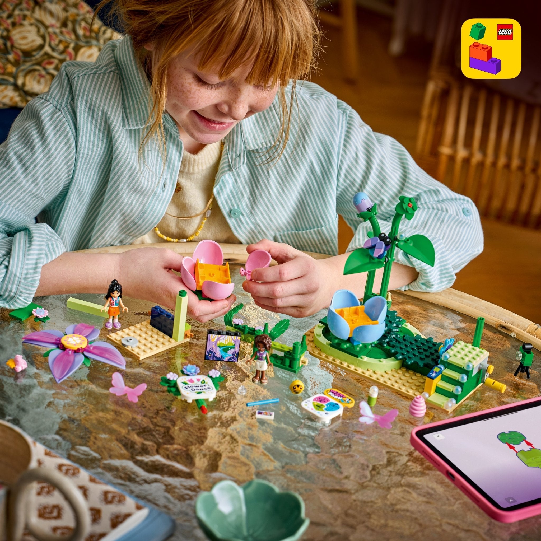 LEGO® Friends Spinning Flower & Fairy Teacup Ride 42702 — Toy - Image 5