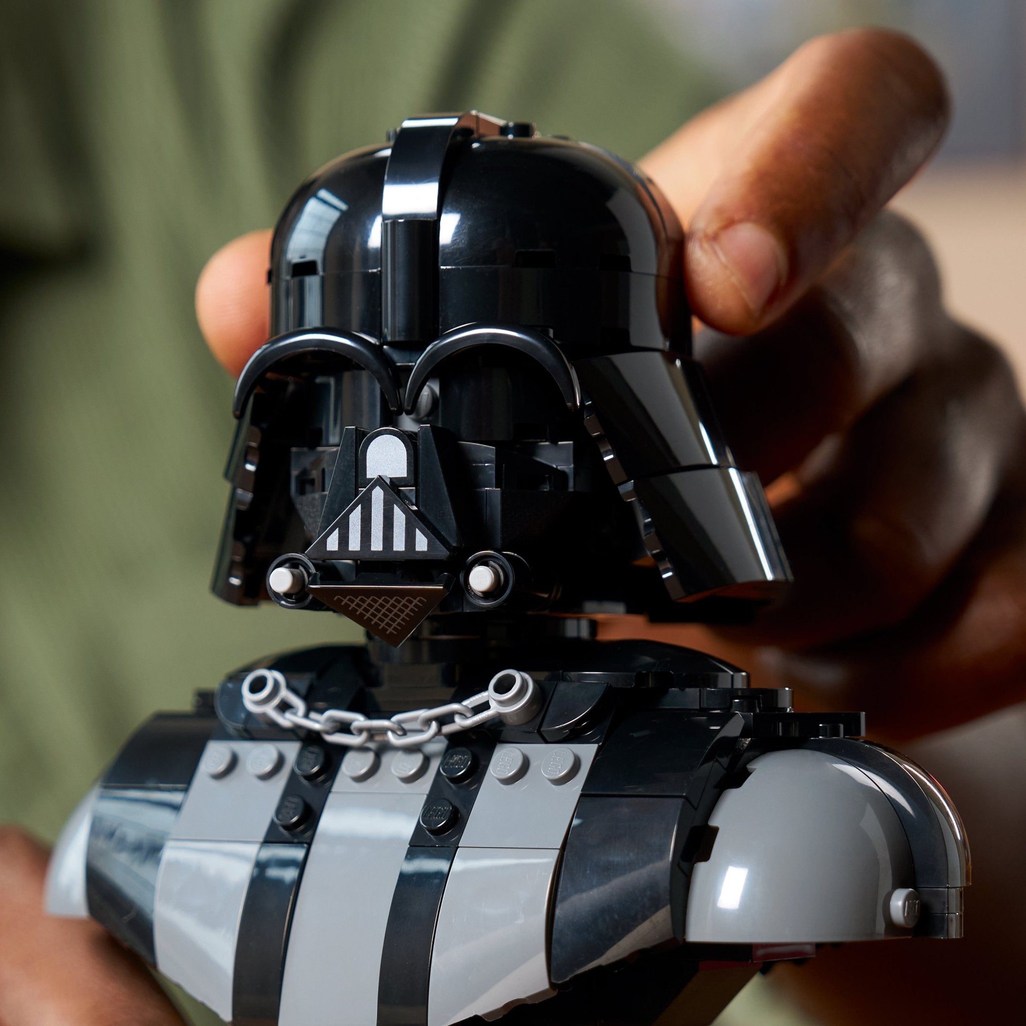 LEGO® Star Wars Darth Vader Bust 75439 — Set - Image 5