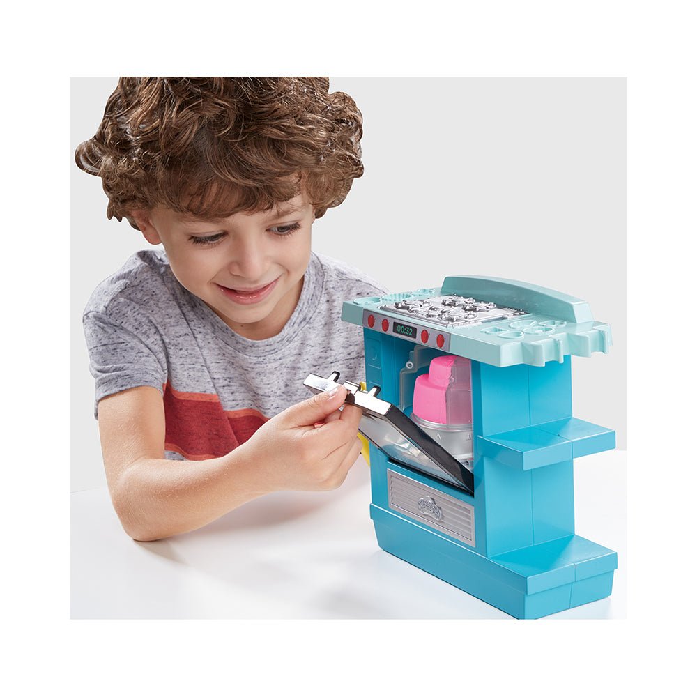 Play-Doh Kitchen Creations Cake Party Playset — Art - Image 7