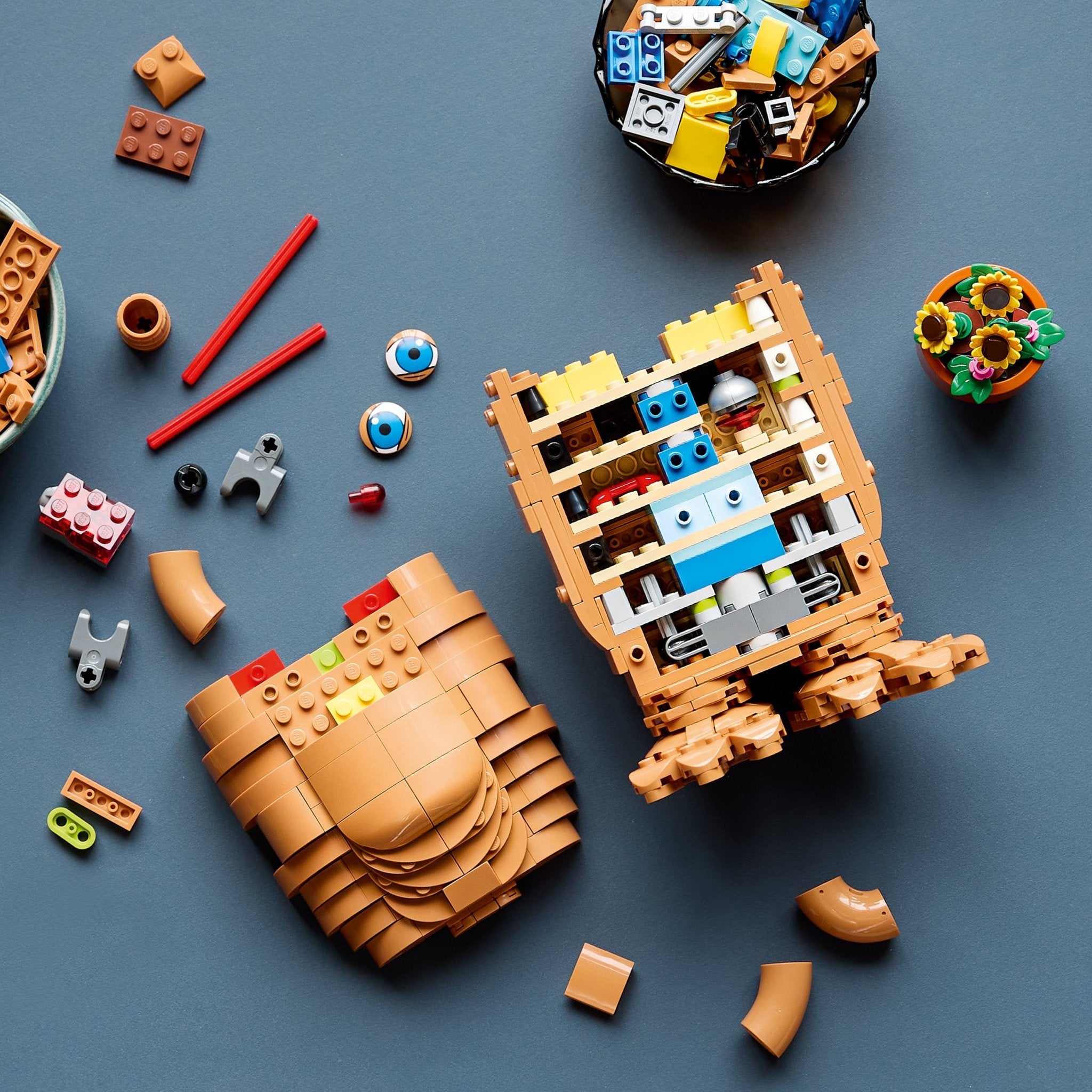LEGO® Ideas E.T. the Extra-Terrestrial 21370 — Set - Image 4