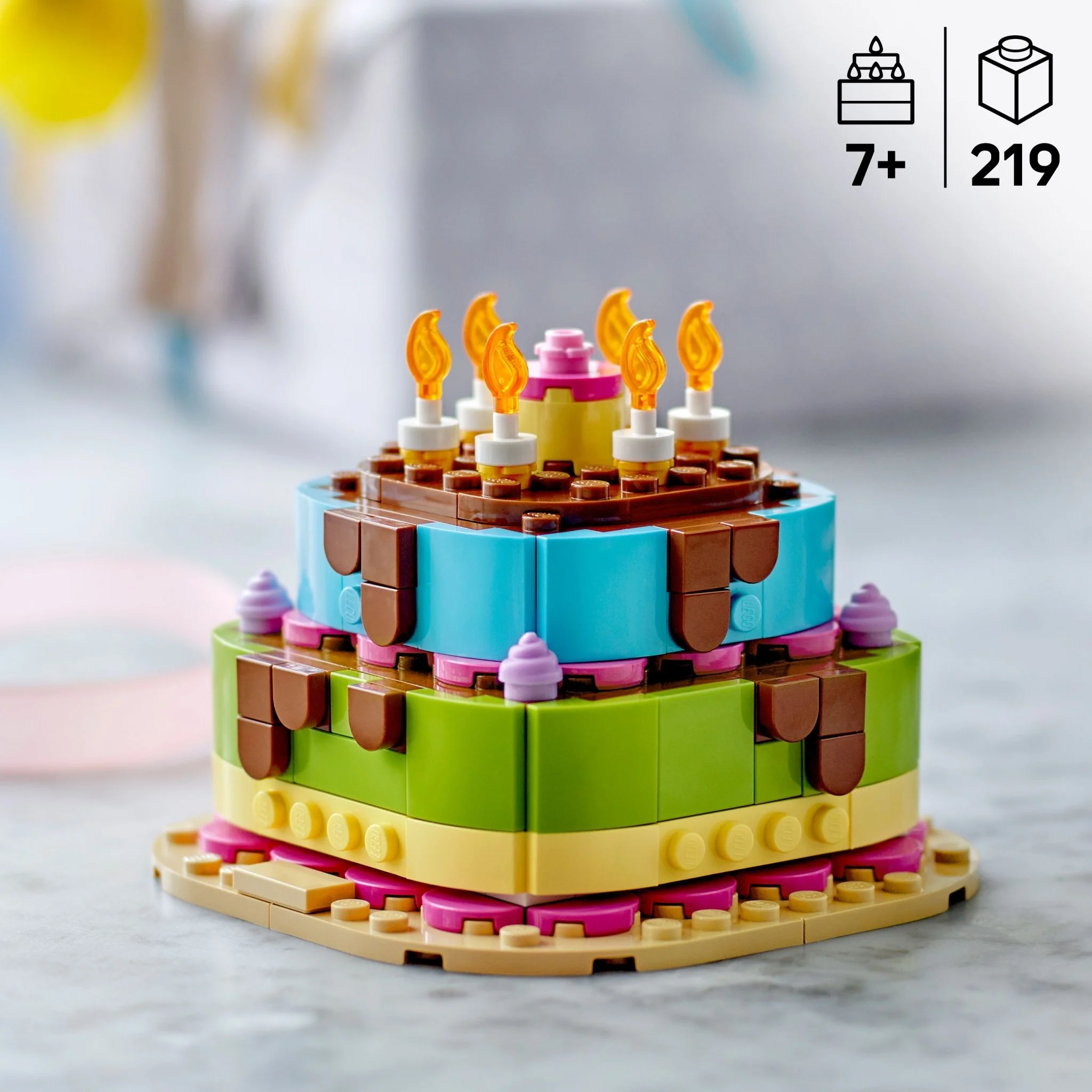 LEGO® Birthday Party Cake Craft for Kids 40815 — Toy - Image 2