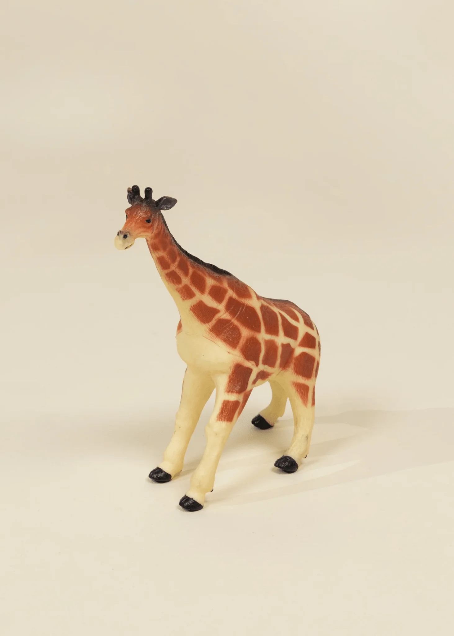 Coco Village Large Wildlife Animal Play Figurine – Giraffe — Figure