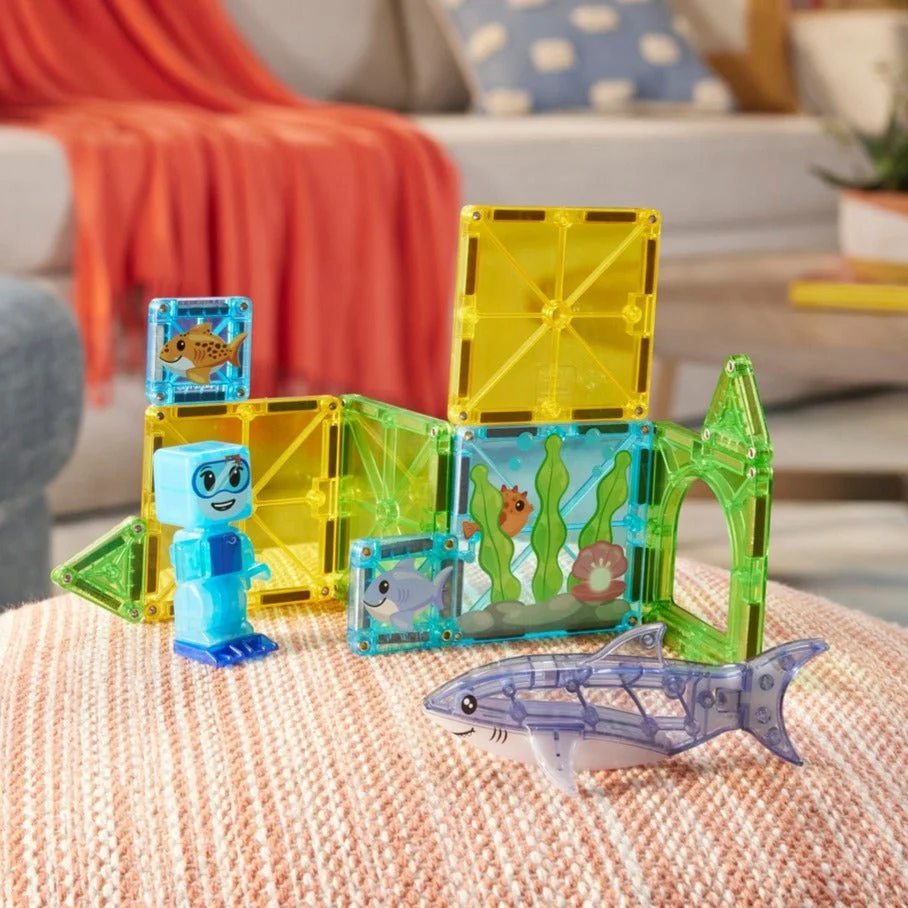 The Original MAGNA-TILES® Shark Dive 13-Piece — Set - Image 2