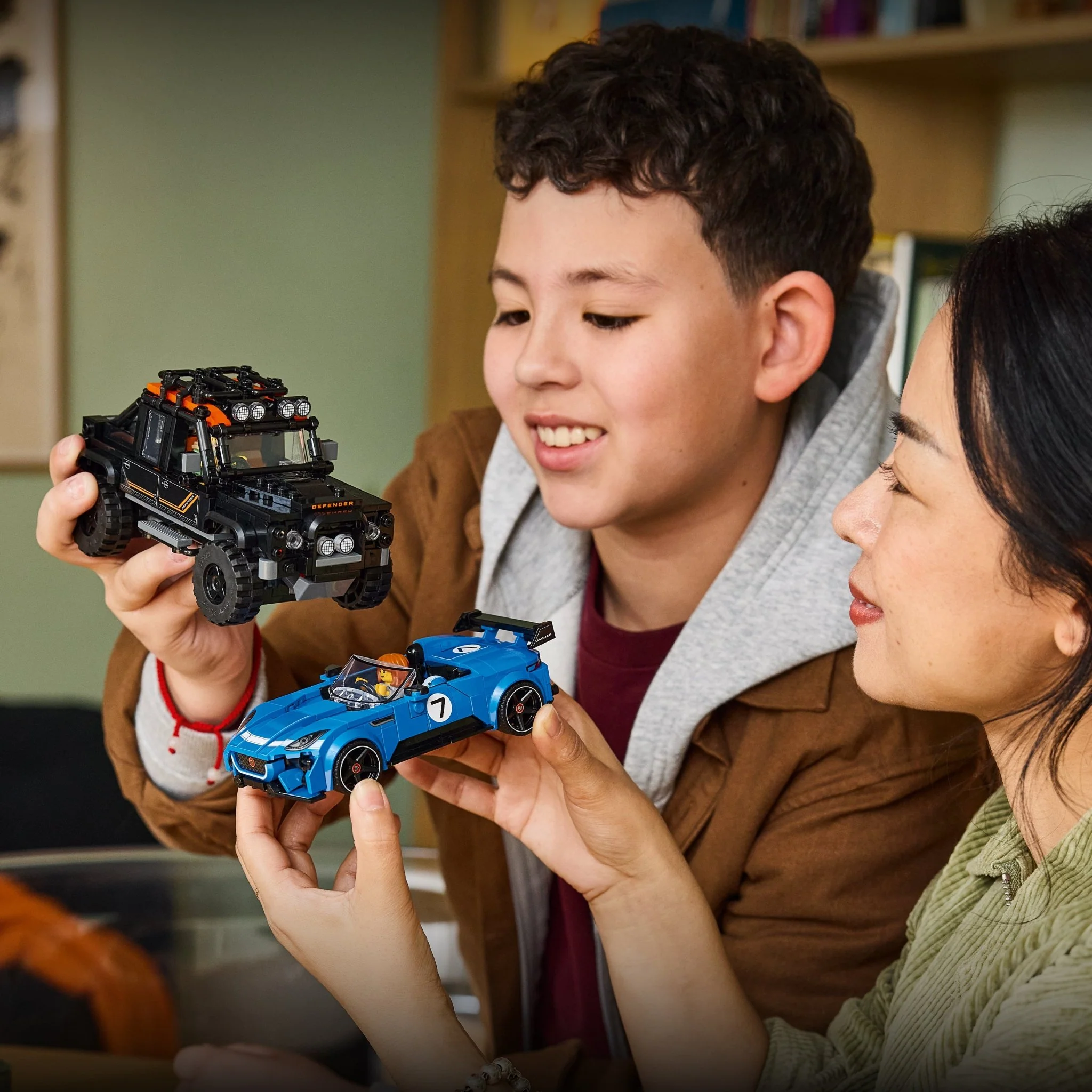 LEGO® Speed Champions Jaguar Project 7 & Land Rover Defender 77264 — Can - Image 3