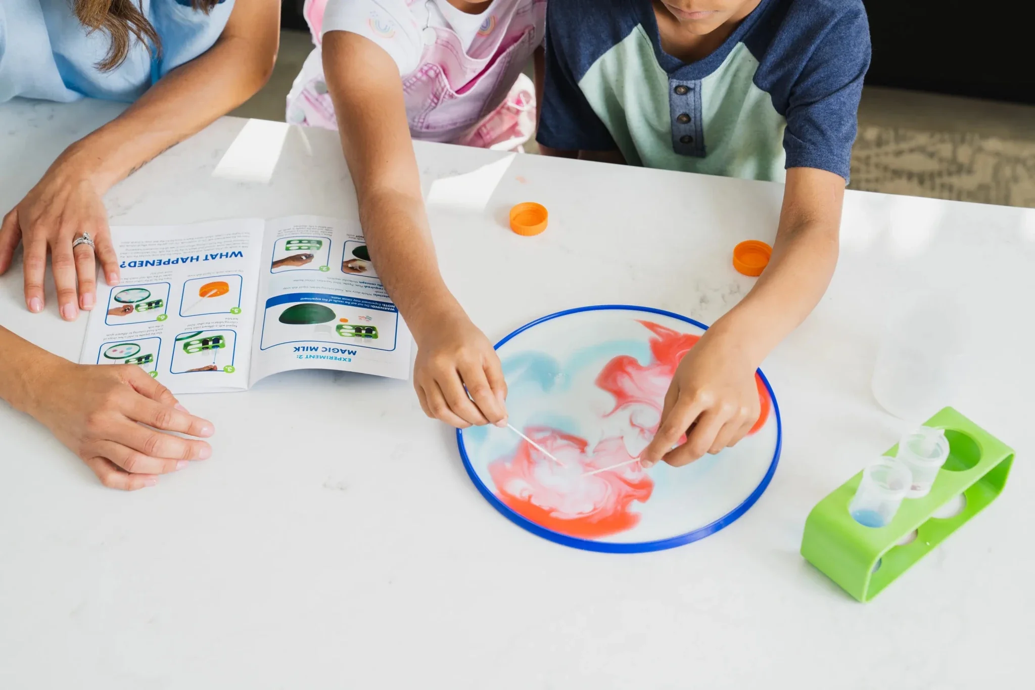 Educational Insights GeoSafari® Jr. My First Science Kit — Glass - Image 4