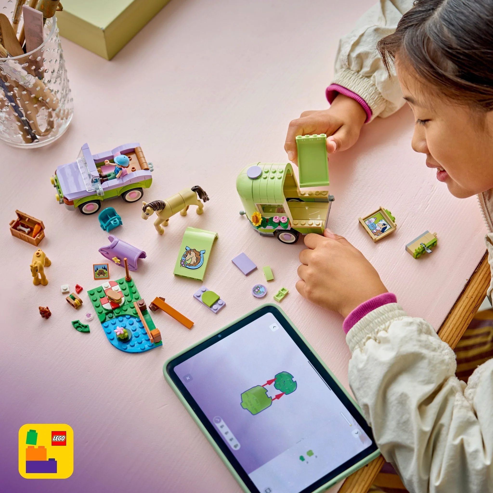 LEGO® Friends LEGO® Horse & Baby Foal Trailer 42695 — Toy - Image 6